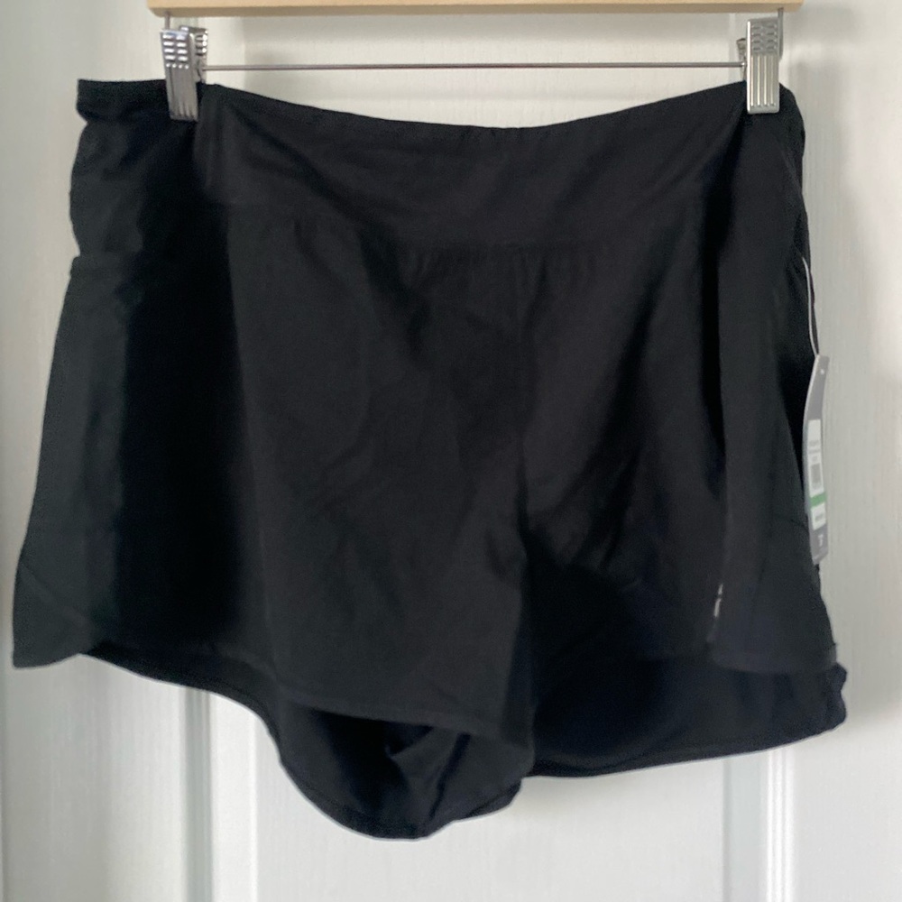 Women’s Reebok shorts size-XL